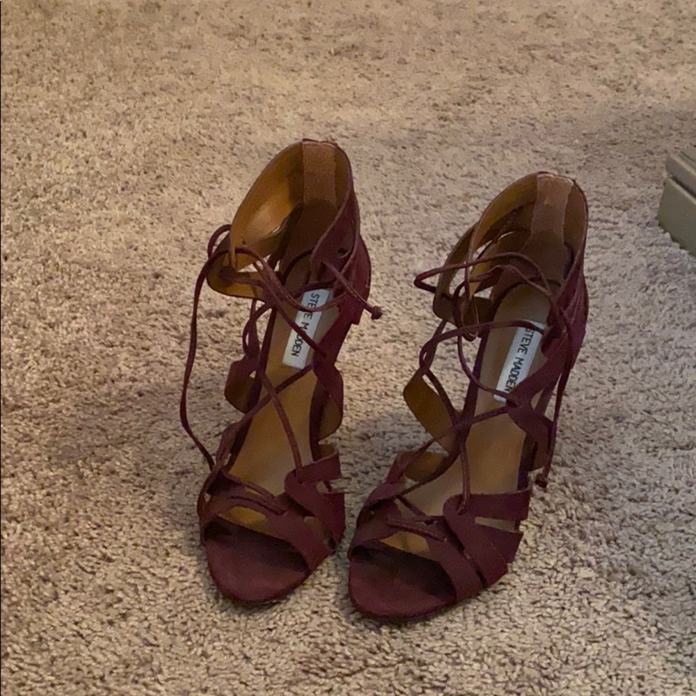 Heels - Picture 2 of 2